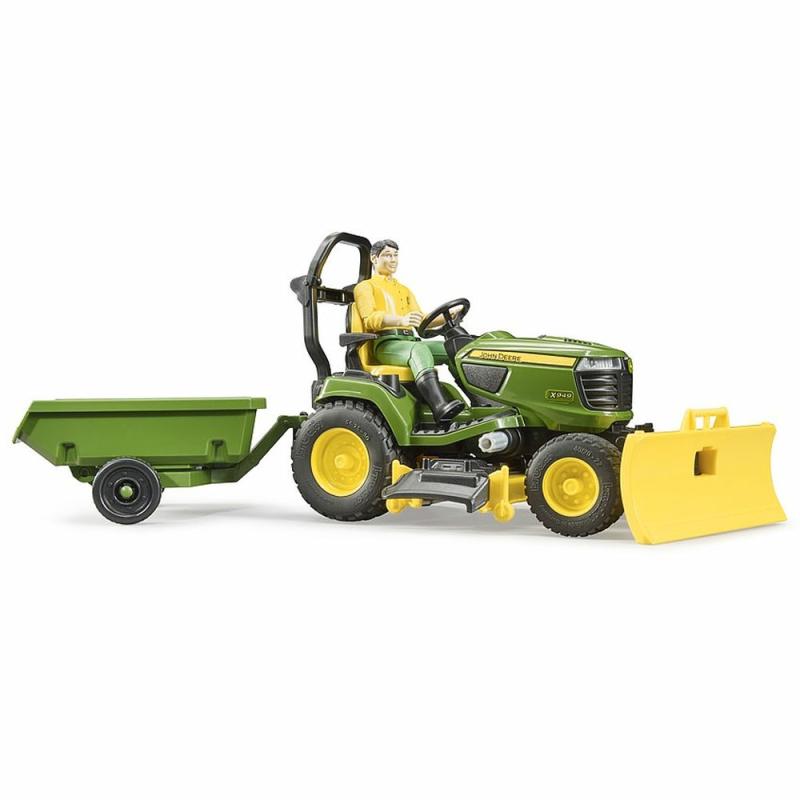 John Deere Lawn Tractor With Trailer And Gardener  |  Cars & Trucks Cars & Trucks Cars & Trucks